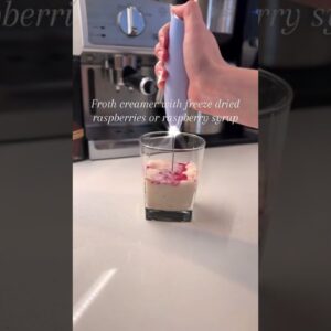 A raspberry mocha for Valentine’s Day ♥️♥️♥️